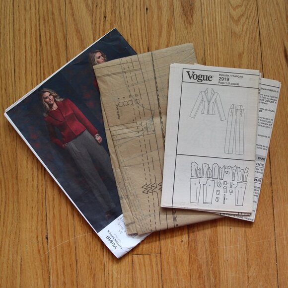 Vintage Vogue Anne Klein Patterns - Picture 9 of 9